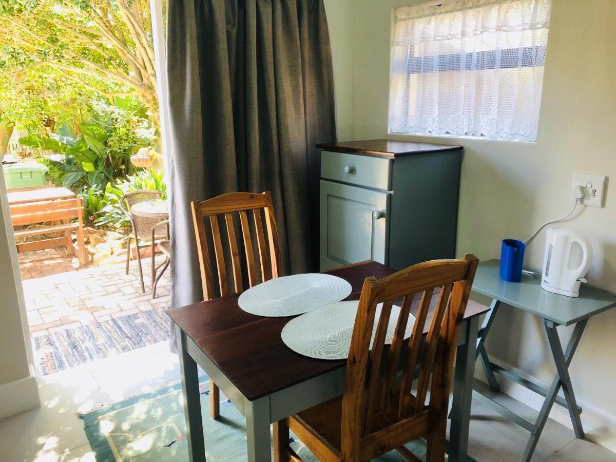 Baylight Accomodation Room 2 Mossel Bay Esterno foto